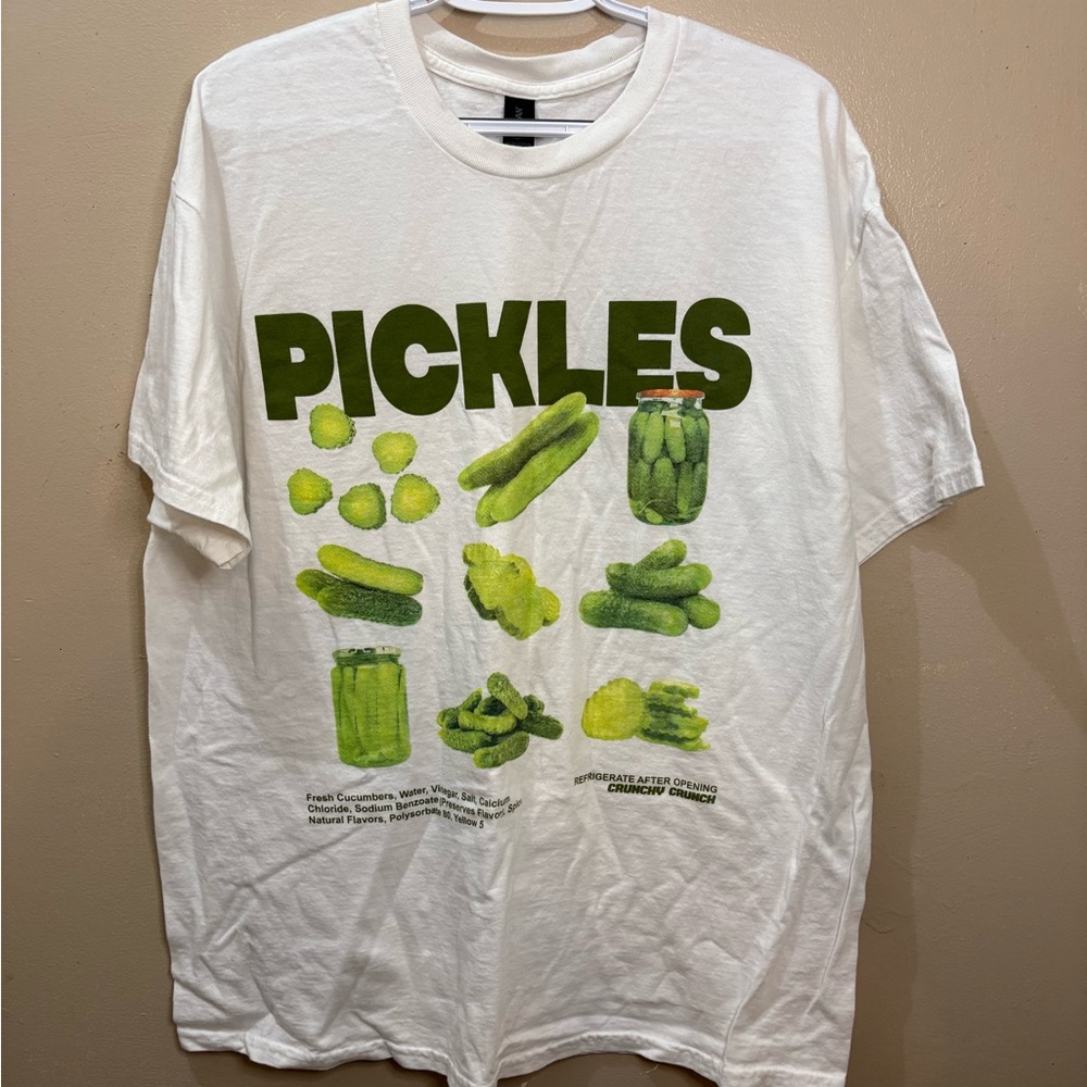 Source Unknown White and Green Pickles Graphic T-Shirt XL